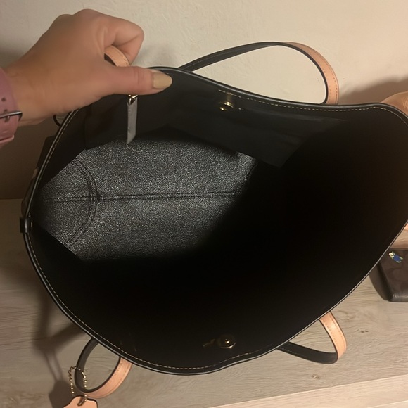 New floral signature tote, purse and signature matching Coach Wallet - Picture 4 of 12